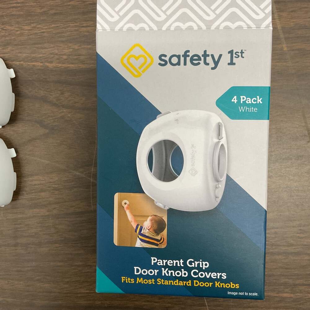 Safety 1st Parent Grip Door Knob Covers - White, 4 Pack (#HS3260921)